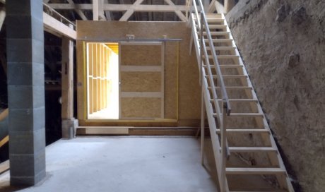 Création escalier bois interieur grange